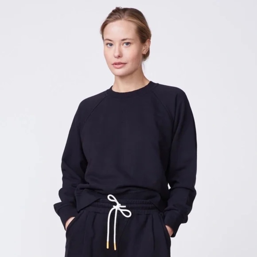 Monrow Black 90s Classic Raglan Sweatshirt – Size Large